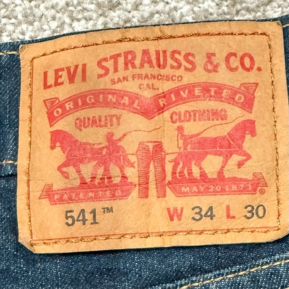 Levi’s 541 men’s size 34/30 dark wash jeans - Picture 6 of 9
